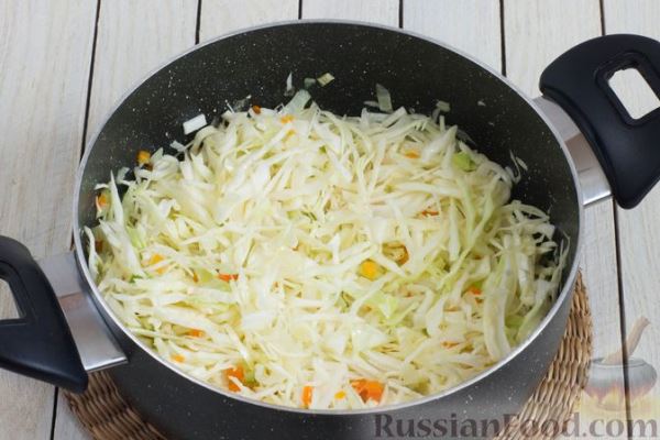 Рисовый суп с капустой и сыром