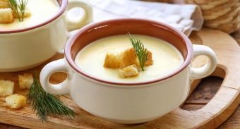  Картофельный суп с чесночными гренками 